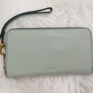 NEW Fossil Light Sage Wrist Wallet